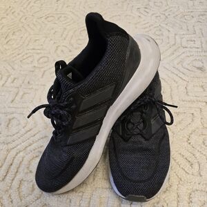 Size 9 Adidas